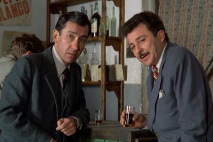 Junto a José Sacristán en una escena de Viaje a ninguna parte