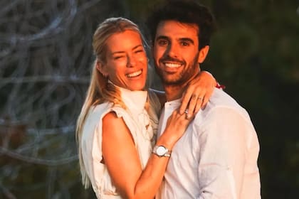 Junto a Manu Urcera, con quien se casó a fines de 2023