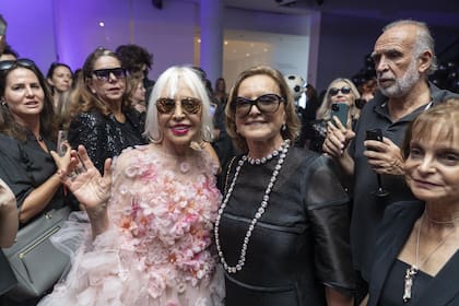 Junto a Marta Minujín