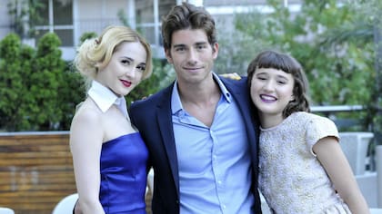 Junto a Mercedes Lambré y Chiara Franco, sus compañeras en Heidi, Bienvenida a Casa