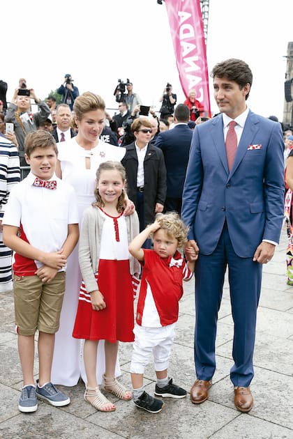 Junto a su familia, en Ottawa, en 2017. De izquierda a derecha: Xavier, su madre Sophie Grégoire, sus hermanos Ella-Grace y Adrian, y su padre, Justin Trudeau