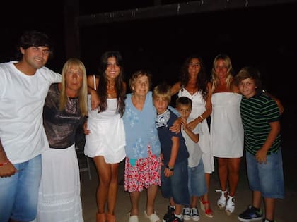 Junto a su familia, un pilar muy importante a la hora de aferrarse a la vida.