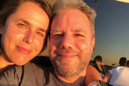 Junto a su novio Adrián, que se dedica a la venta de cursos online.