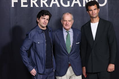 Junto a su padre Leonardo y su hermano Riccardo. También tiene dos
hermanas, Maria Sole y Martina.