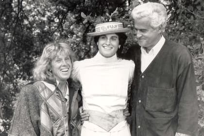 Junto a sus padres,
Osvaldo Sabatini y Beatriz (Betty) Garófalo.