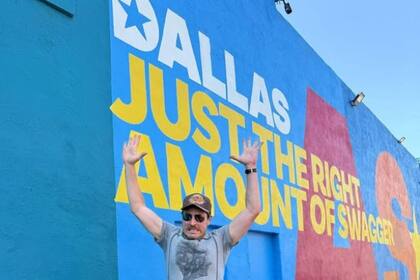 Jurberg destacó el arte urbano de Dallas y su oferta cultural