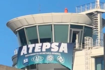 Jurca y el gremio Atepsa advirtieron por los problemas durante el cambio de sistema de gestión del tránsito aéreo en la FIR Ezeiza