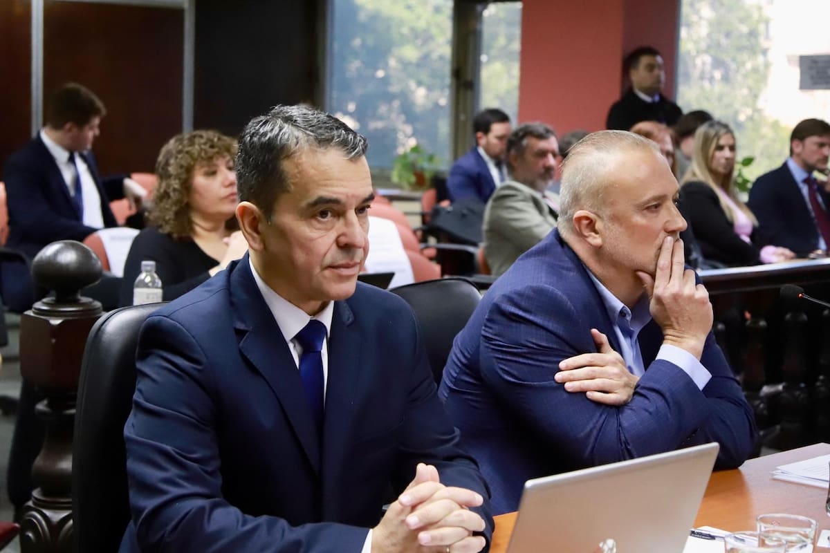 Jury al juez Pablo Díaz Lacava, junto a su abogado Gil Domínguez