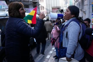 Justicia de Bolivia ordena excarcelación de suspendido gobernador y líder opositor Camacho