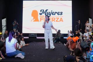 Justicia electoral de Perú oficializa victoria de Keiko Fujimori