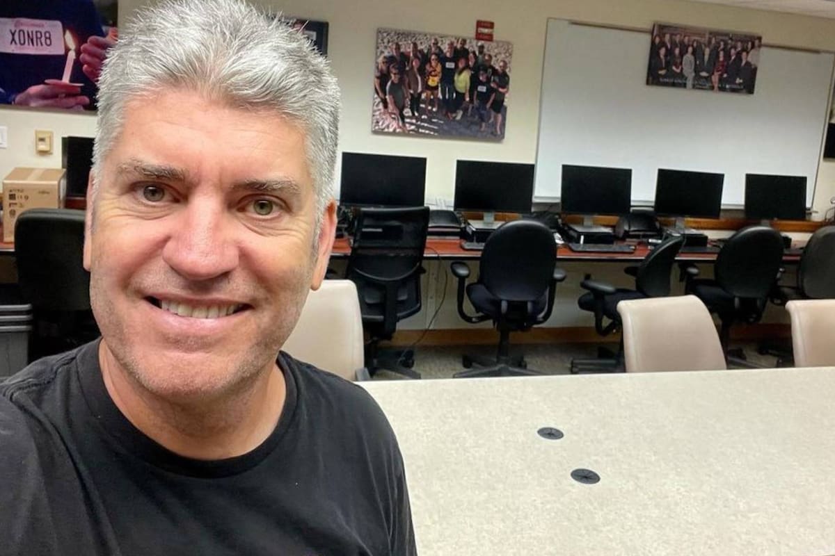 Justin Brooks trabaja hace casi tres décadas para liberar inocentes. Foto Instagram @justinobrooks