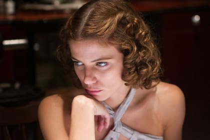 Justina Bustos en Los que aman, odian