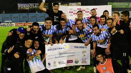 Juventud Unida hizo historia y está en cuartos de final