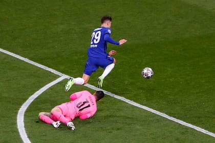 Kai Havertz acaba de recibir la gran habilitación de Mount, gambeteó a Ederson y convirtió el gol que definió la final de la Champions League en favor de Chelsea ante Manchester City