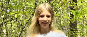 Tiene 13 años e inventó un protector biodegradable para proteger las semillas y ayudar a recuperar bosques dañados
