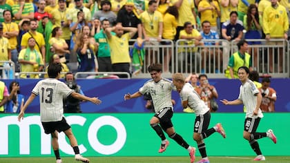 Kaishu Sano convirtió el 1 a 0 parcial de Japón frente a Brasil, que aún no tuvo grandes chances de peligro