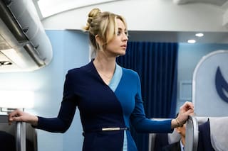 Kaley Cuoco generó un acalorado debate en redes sobre las azafatas