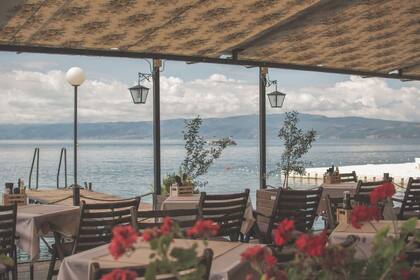 Kaneo, el elegante restaurante que no pudo contener el avance de las olas