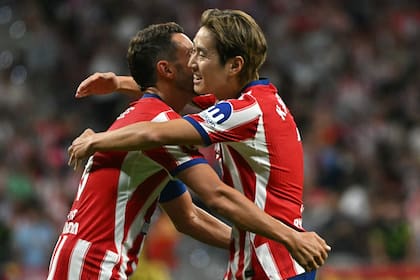 Kang-In Lee, refuerzo del Atlético de Madrid, abrió el marcador con un golazo