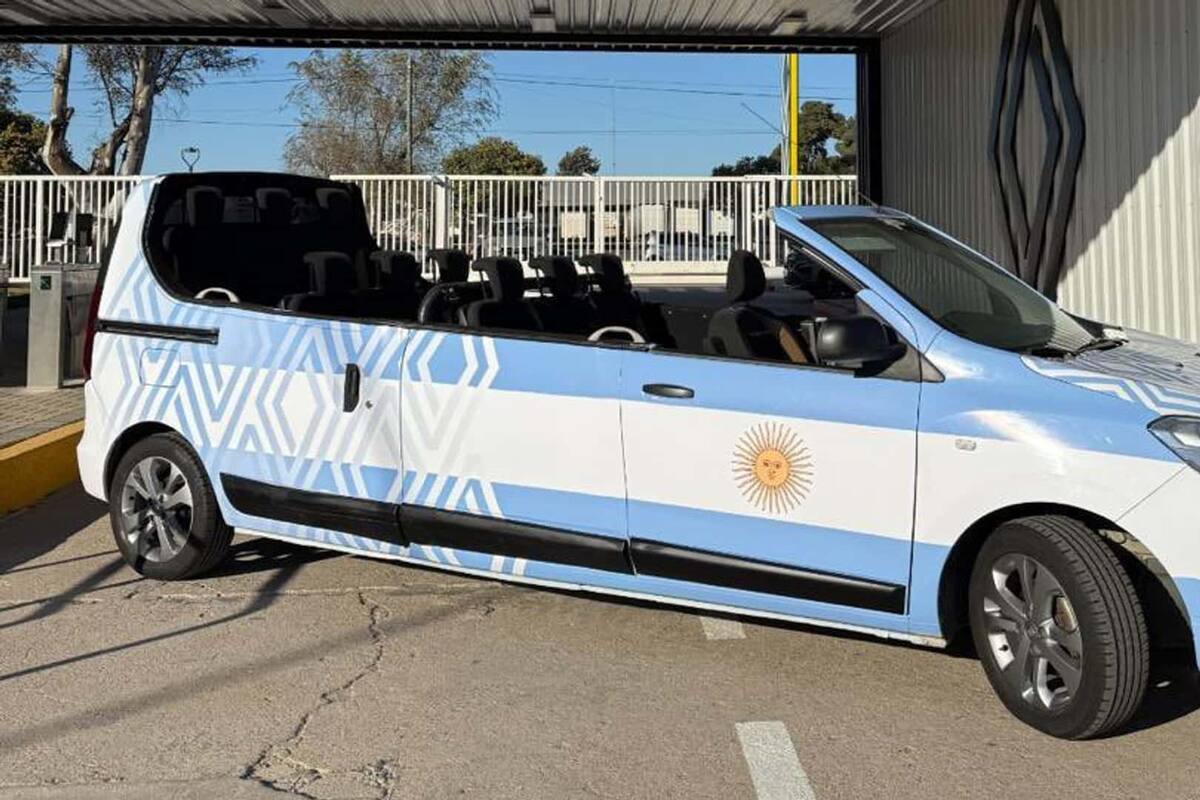 Kangoo Limo, el prototipo único basado en la Renault Kangoo de la planta de Santa Isabel