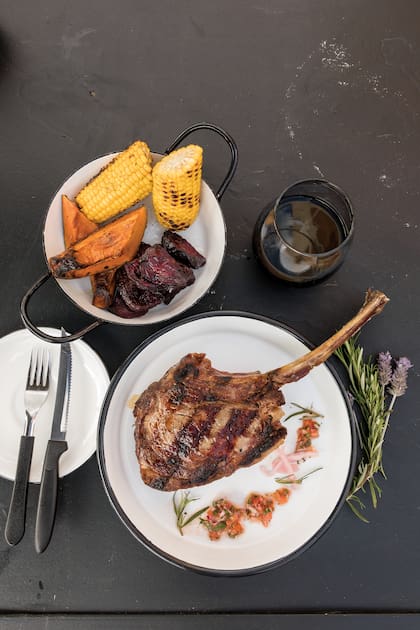 Kanka significa “carne asada” en quechua y ese respeto a los orígenes se percibe también en el menú.