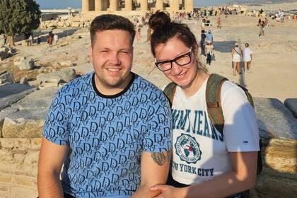 Kara y James se conocieron de vacaciones