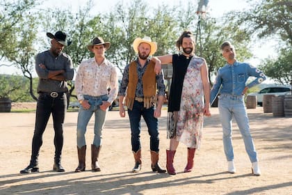 Karamo Brown, Antoni Porowski, Bobby Berk, Jonathan Van Ness y Tan France en la nueva temporada de Queer Eye