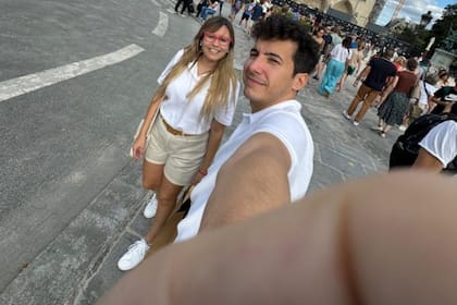 Karen Fiege y Pedro Puerta, en uno de los varios viajes que realizaron en los últimos meses