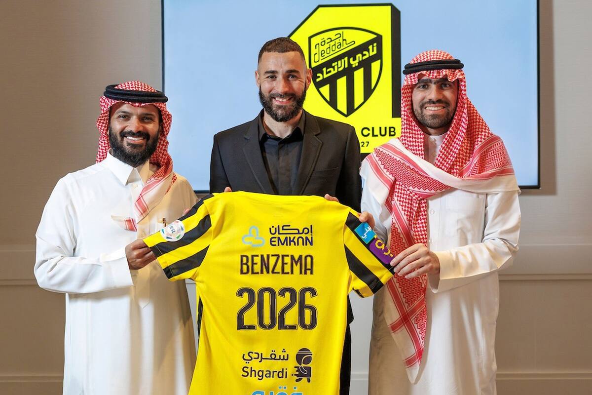 Karim Benzema, vigente Balón de Oro, dejó Real Madrid y firmó con Al-Ittihad, el campeón saudí, hasta 2026; cobrará cerca de 220 millones de dólares al año