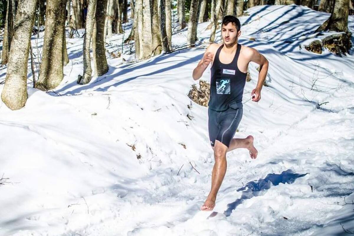 Karim El Hayani durante su carrera sobre la nieve que terminó como había soñado.