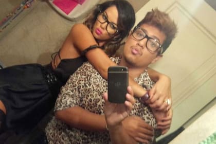 Karina Jelinek y Kenny Palacios, son tan pero tan compinches que viven juntos