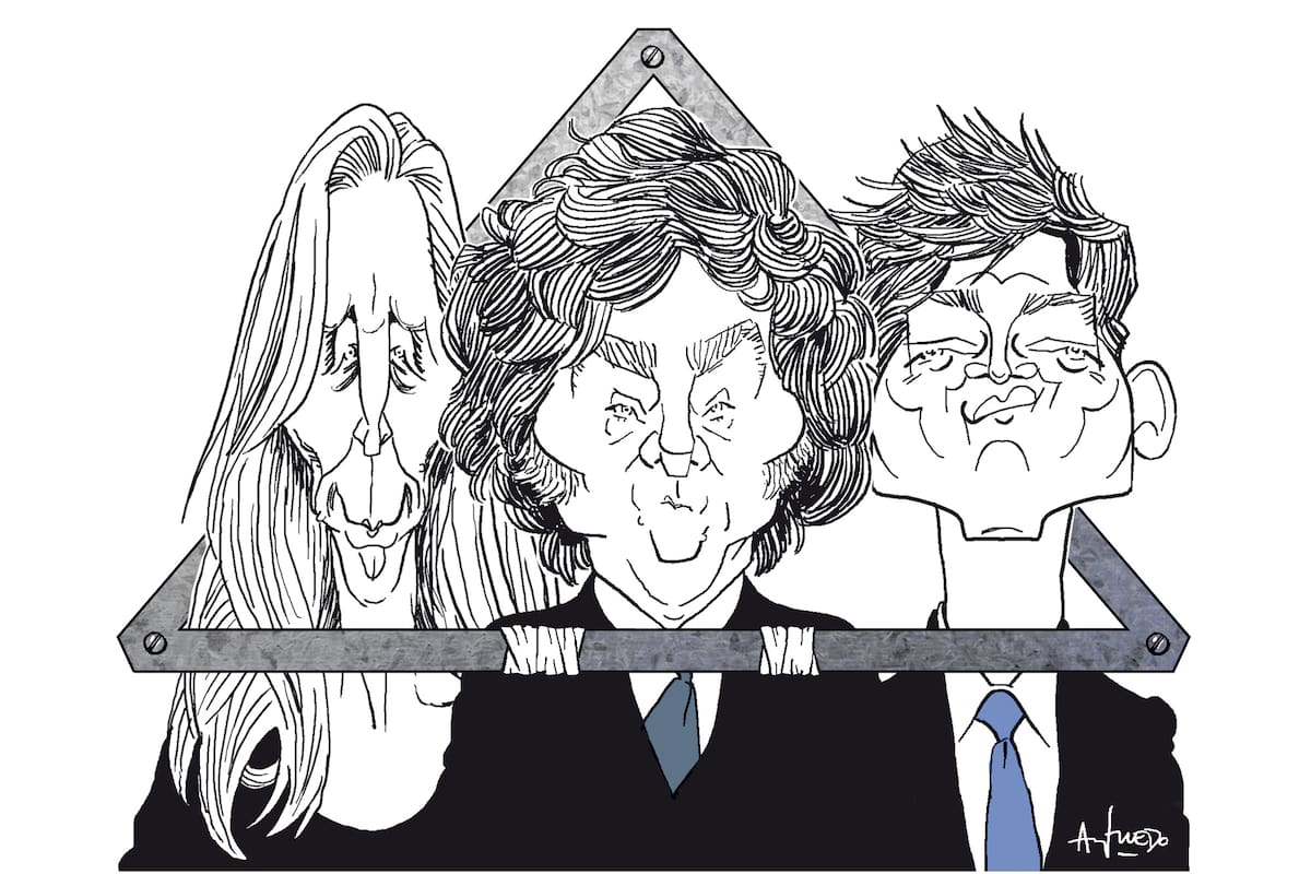 Karina Milei, Javier Milei y Santiago Caputo