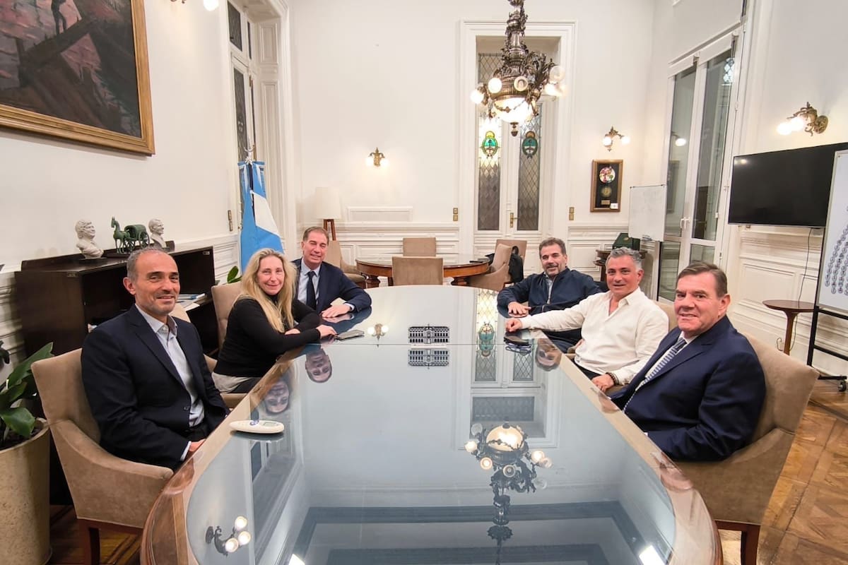 Karina Milei recibió a Santilli, Ritondo y Montenegro, con Lule Menem y Pareja