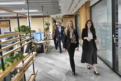 Karina Milei recorrió las instalaciones de Google en Buenos Aires