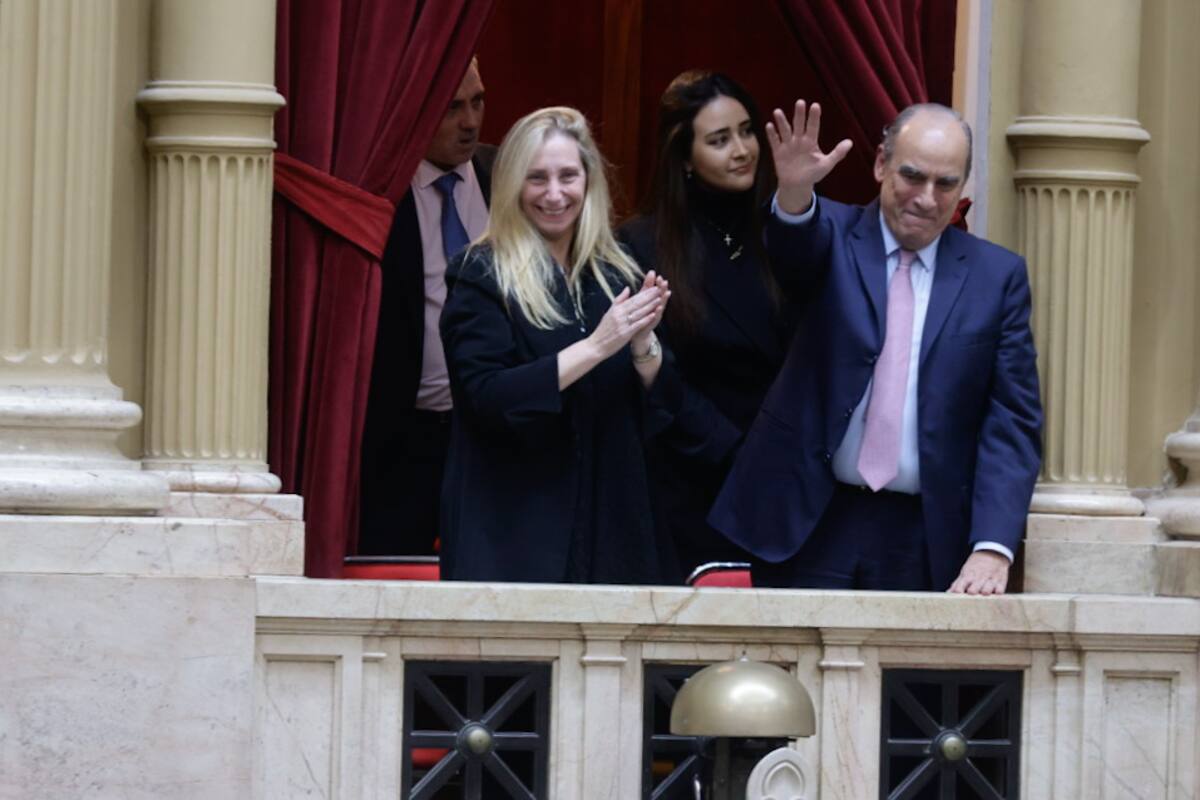 Karina Milei y Guillermo Francos festejan la sanción de la Ley Bases