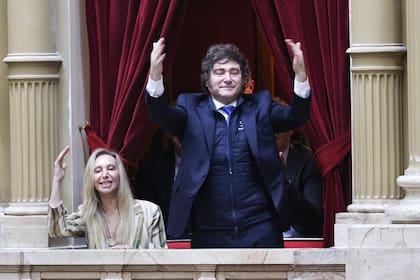 Karina y Javier Milei en el Congreso