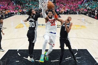 NBA: los Knicks vencieron a los Spurs en un final agónico y quedaron a un paso de un título histórico