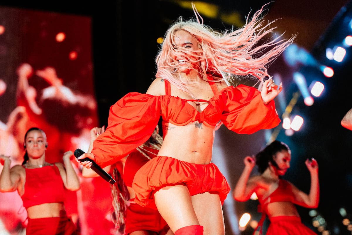 Karol G se presentará el 26 y 27 de abril en Vélez