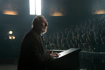 Karra Elejalde como Unamuno en una de las escenas fundamentales de Mientras dure la guerra