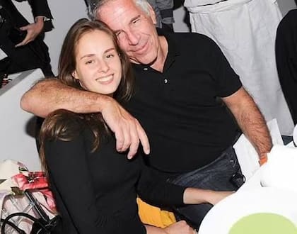 Karyna Shuliak y Jeffrey Epstein