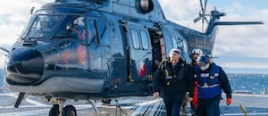 Kast hace una demostración de fuerza con submarinos y fuego real en Magallanes antes de reunirse con Milei