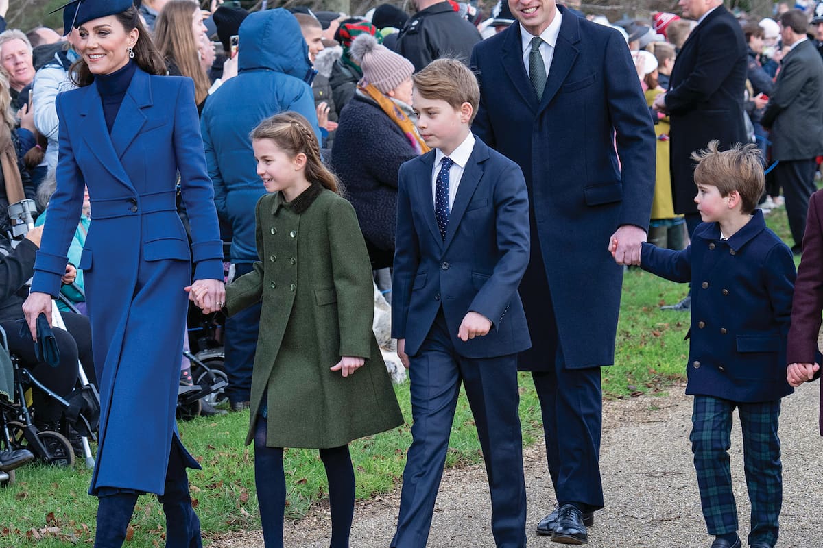 Kate, Guillermo y sus hijos asisten al servicio religioso por Navidad en la iglesia de Santa María Magdalena (Archivo)