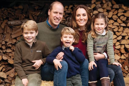 Kate Middleton junto al príncipe Williams y sus tres hijos