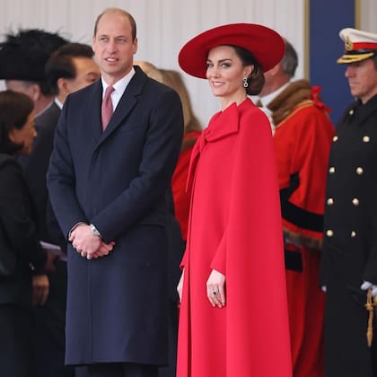 Kate Middleton se lució con un look total red