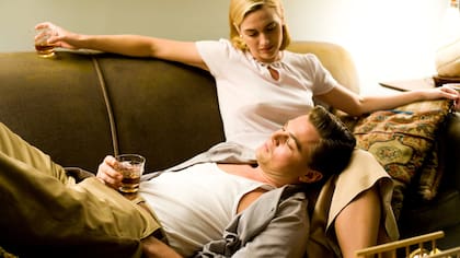 Kate Winslet y Leonardo Di Caprio protagonizan Solo un sueño