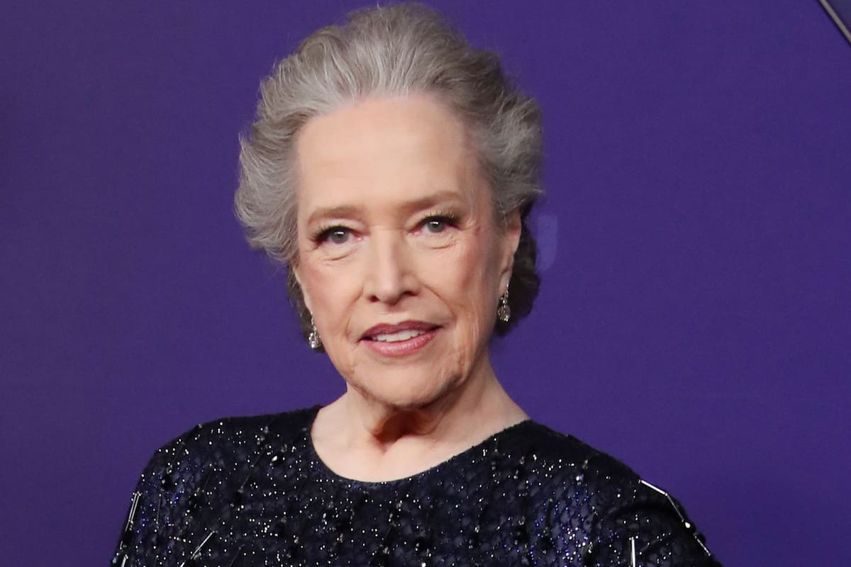 Kathy Bates, una actriz versátil y talentosa que coqueteó con el retiro