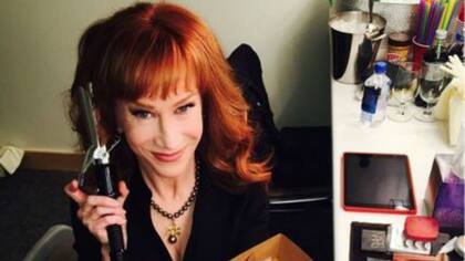 Kathy Griffin se peló para apoyar a su hermana, quién tiene cáncer