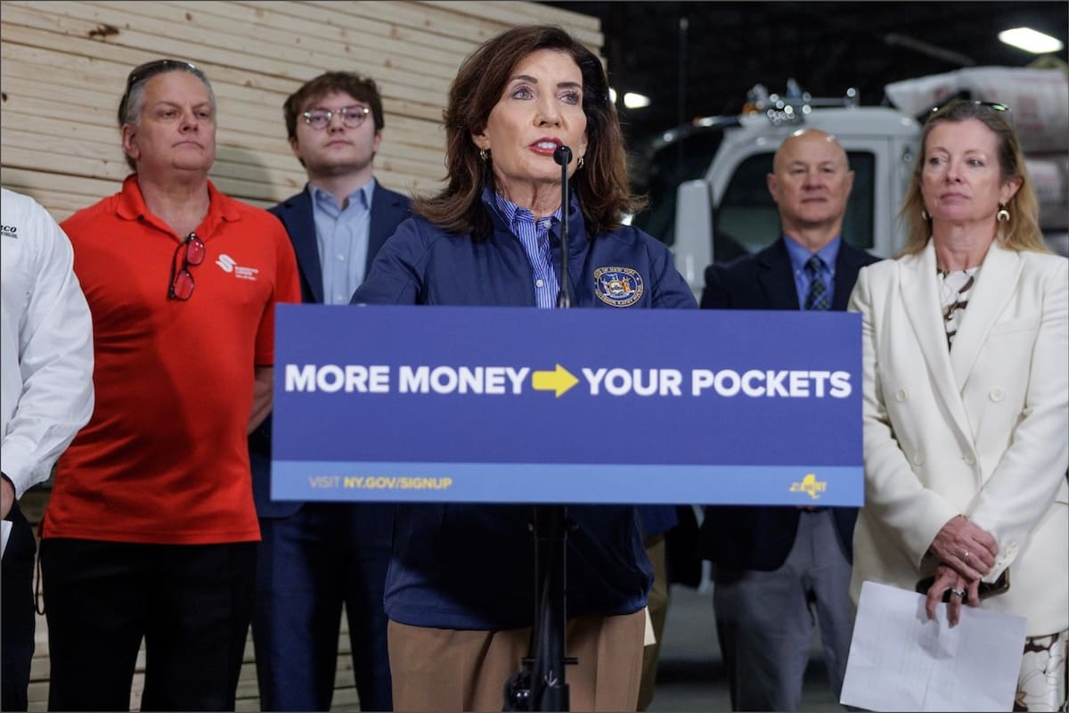 Kathy Hochul brindará subvenciones a pequeñas empresas de Nueva York del rubro acuícola para ciertas finalidades