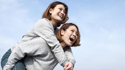 Kathy Seckler lamenta no haber podido crecer junto a su hermana gemela (foto genérica)