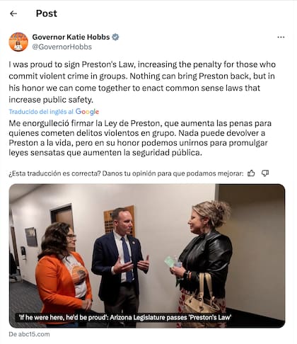Katie Hobbs, gobernadora de Arizona celebra la firma de la "Ley Preston"